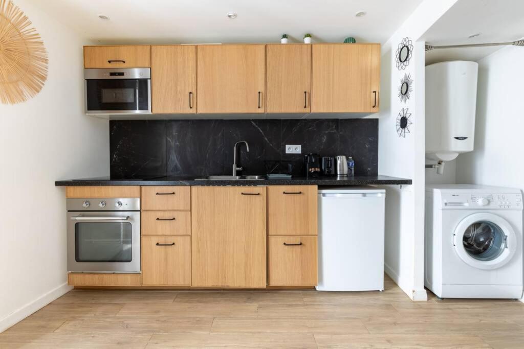 Appartement Grands Boulevards - 21 - Paris Exteriör bild
